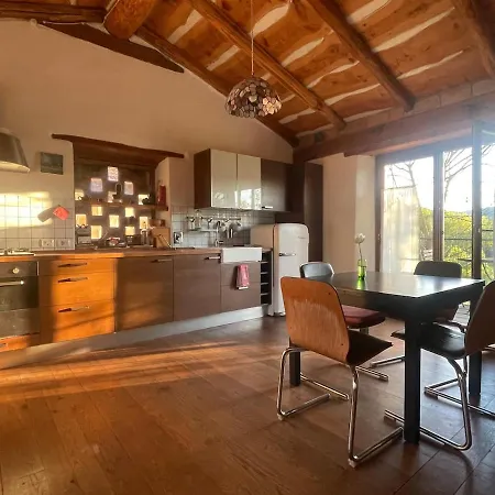 Apartman Stonehouse Loft Marta